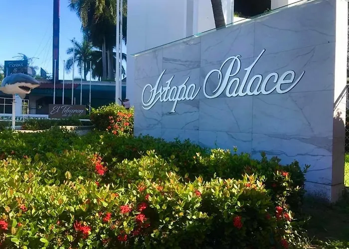 Ixtapa Palace